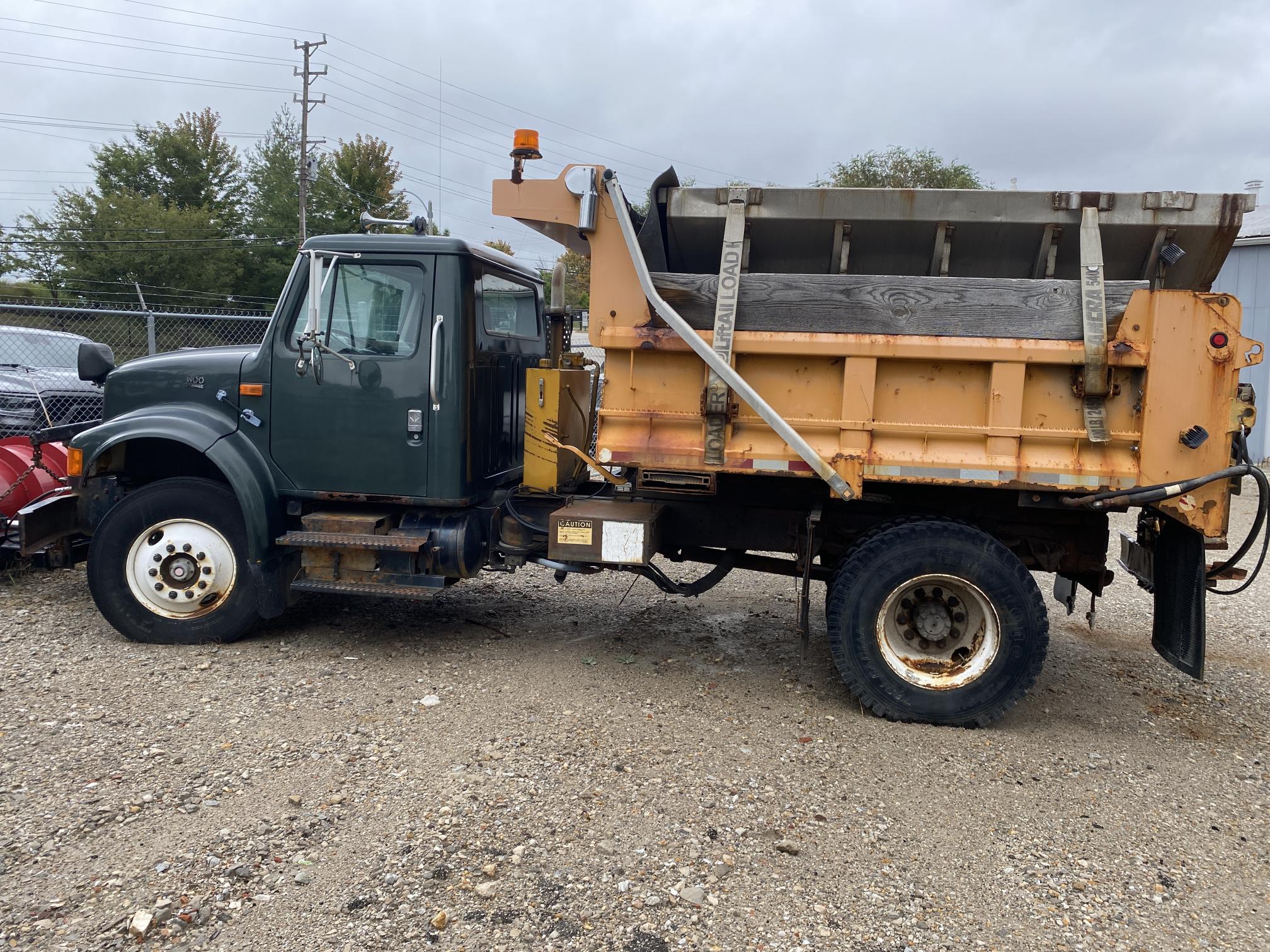 2000 INTERNATIONAL 4900 - Image 8